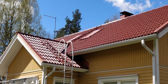 tiilikaton pinnoitus suomen laatukatot